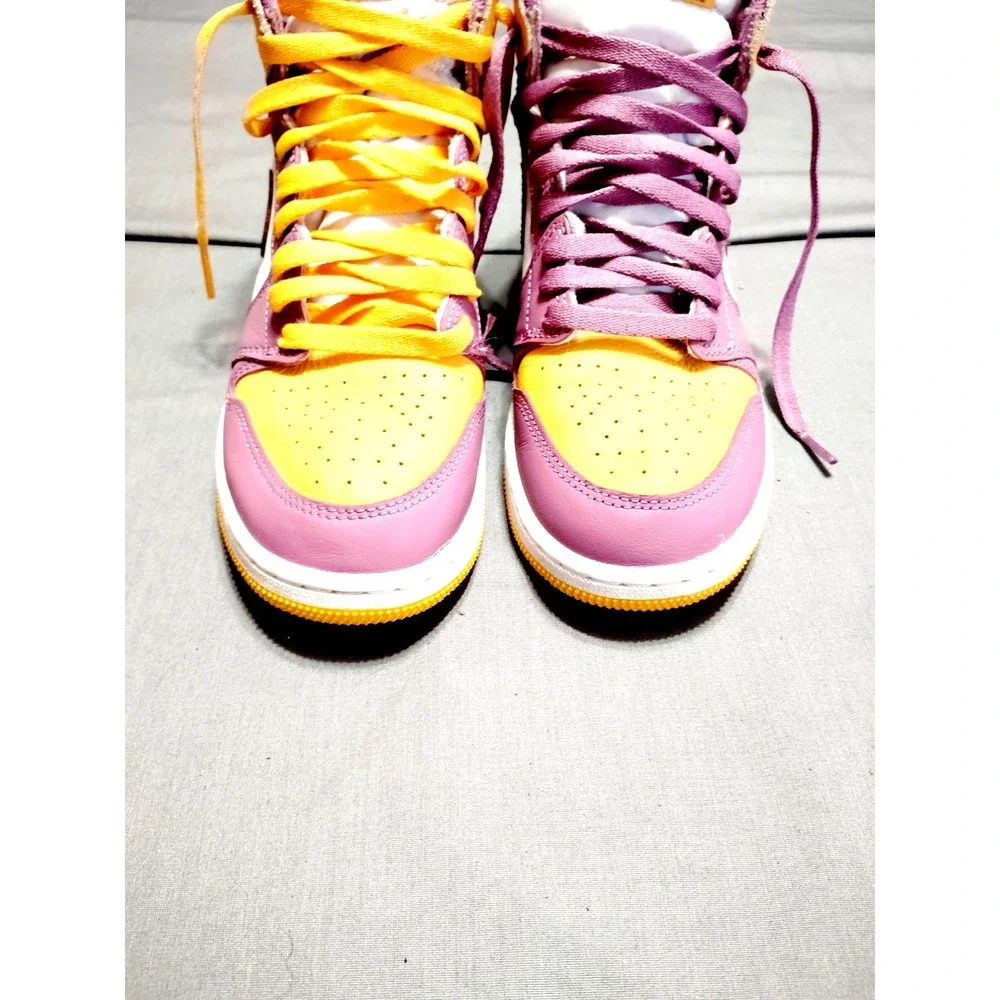 EUC Nike Air Jordan 1 Retro High OG Brotherhood University 2022 Gold Purple‎ 6Y